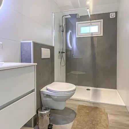 Holiday home Sernets Recreatie 112 Oud-Gastel